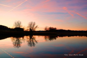 Stimmungsvoller Sonnenuntergang am 26. Dezember 2015 am Scheerweiher. Foto: Hans-Martin Goede