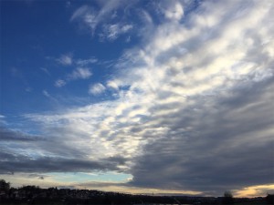 Valentinstag-Morgen am 14. Februar 2016 über der Bocksberg-Siedlung. Foto: Hans-Martin Goede