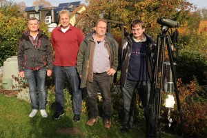 v.l.n.r.: Jürgen Grauf (Wetterstation Külbingen), Hans-Martin Goede (Wetterstation Ansbach), die Mitarbeiter des Deutschen Wetterdienst, Herr Pichelmeyer und Klaus Neujahr, am 28. Oktober 2016 in Schalkhausen.